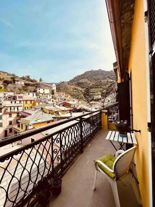 La Terrazza Di Vernazza 0*,  Italy