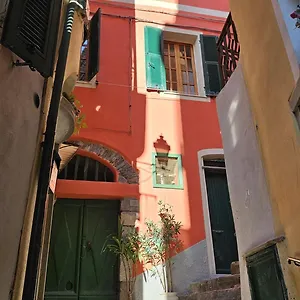  Apartment Mariasole
